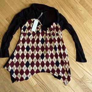 NWT Rosegal Women’s Long Sleeve Top. Black with Red and White Pattern. Sz. 1X